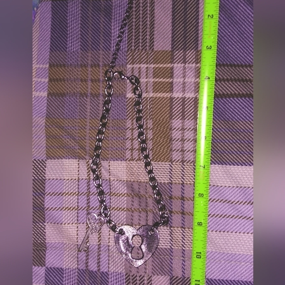 ❤Guess🖤Charm Necklace - Picture 9 of 11